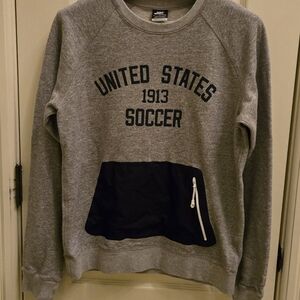 NIKE UNITED STATES SOCCER 1913 CENTENNIAL CREWNECK SWEATSHIRT